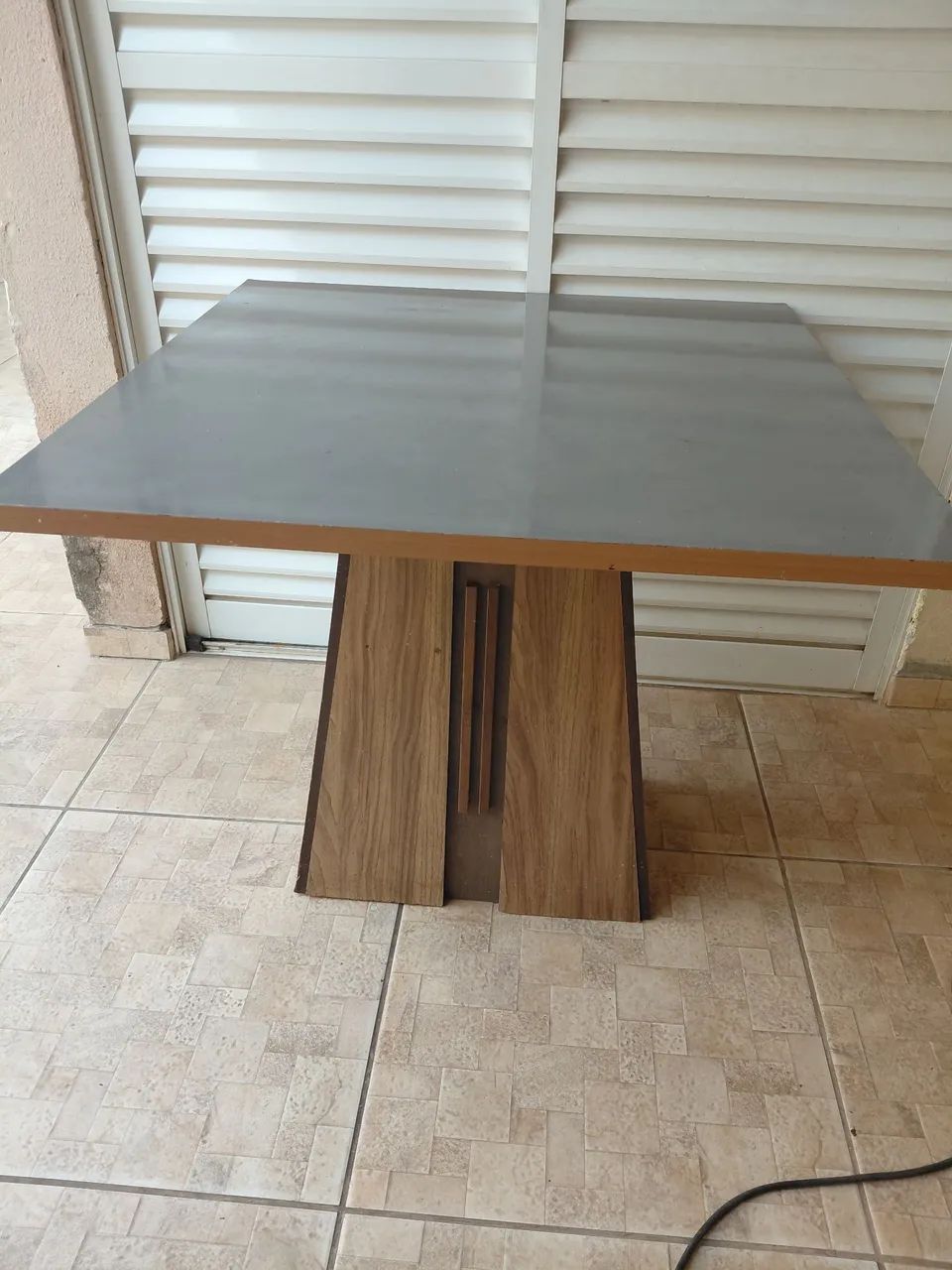 Mesa com 1 cadeira - Foto 2