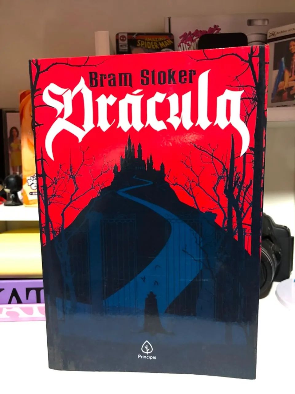 LIVRO: DRÁCULA (BRAM STOKER)