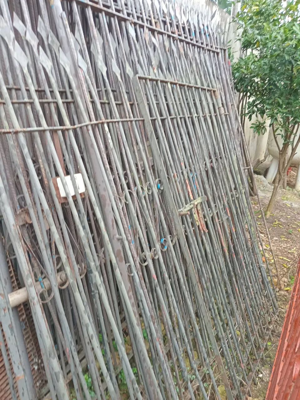 Tenho várias grades  vendo - Foto 2