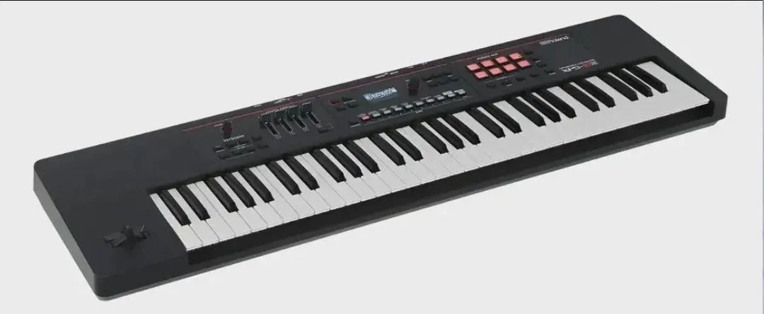 Teclado Roland XP10.  - Foto 5