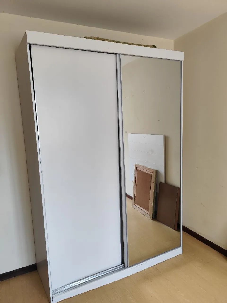 Guarda Roupa Solteiro 