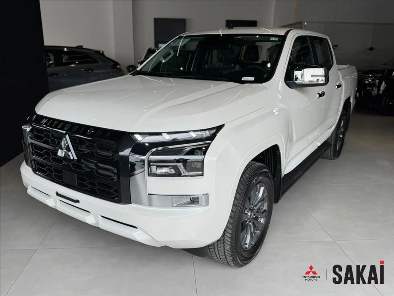 Mitsubishi Triton Triton HPE 2.4 CD 4x4 TB Diesel Aut. 2027