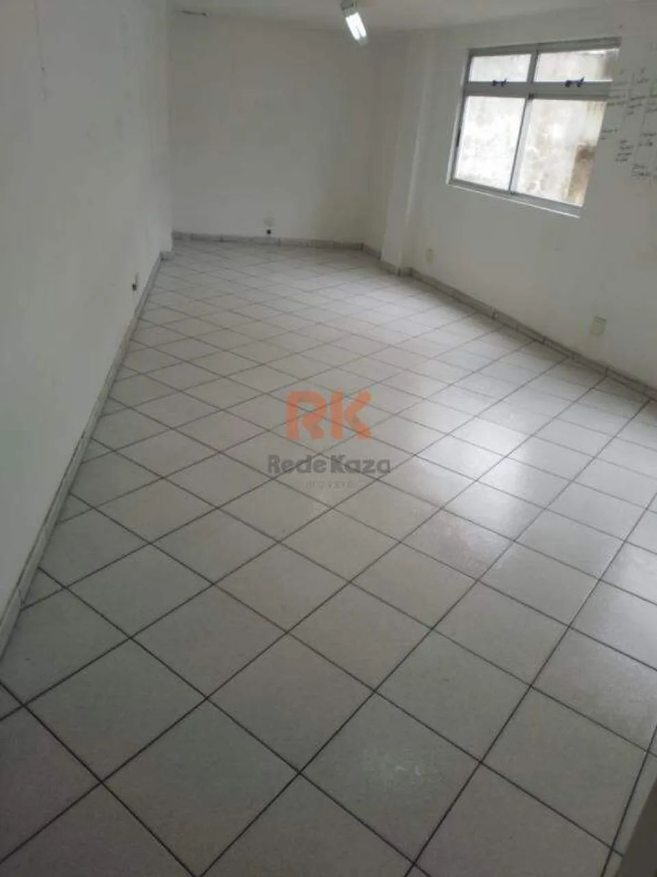 Sala Comercial Frontal de 25 m² em Belo Horizonte  Aluguel Acessível - Foto 4