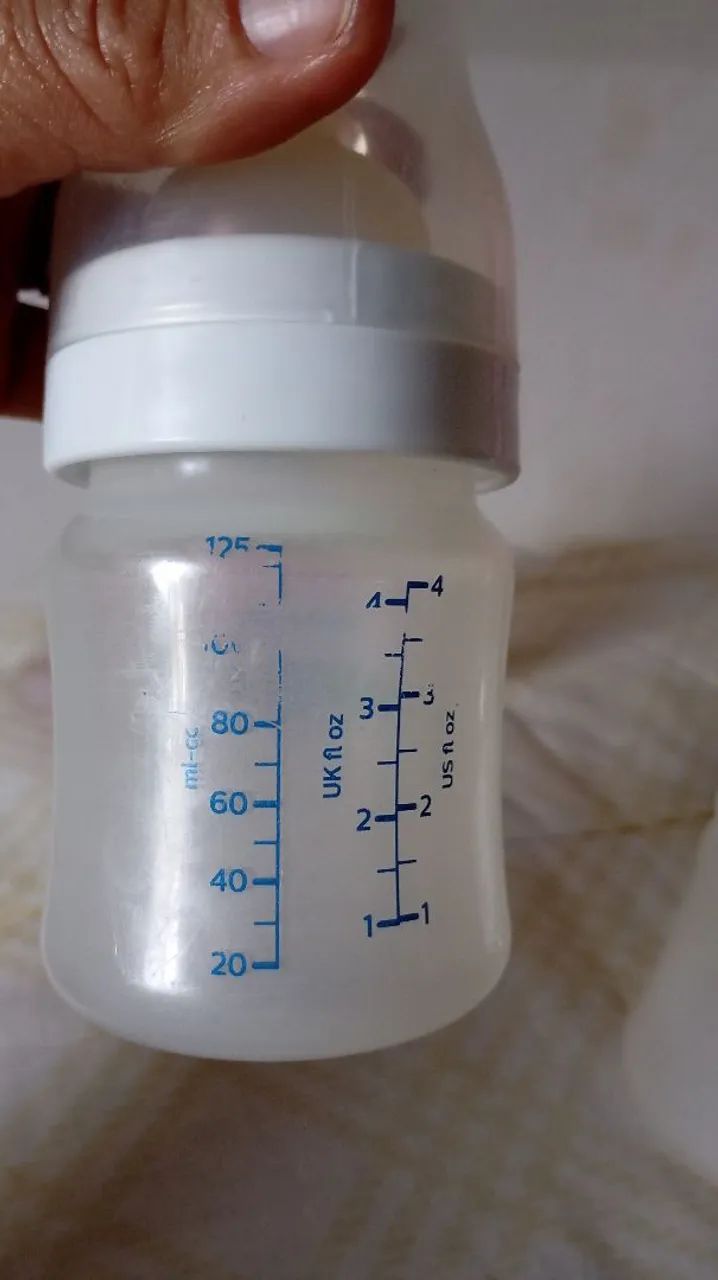 Mamadeira Avent Philips sem o bico - Foto 4