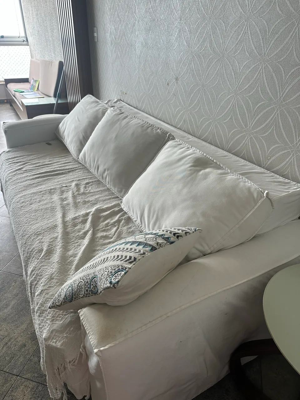 Vendo Sofá Retrátil 4 lugares - Foto 5