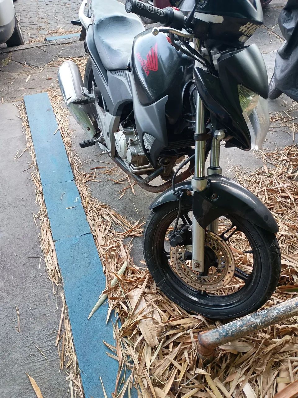 Cb 300