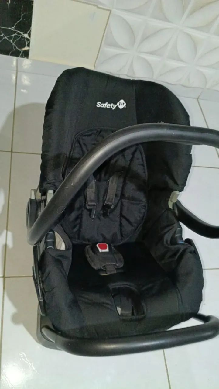 Vendo bebê conforto + suporte 