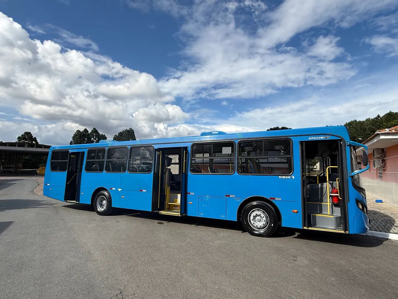 Ônibus urbano Volvo/ Caio Apache  - Foto 7