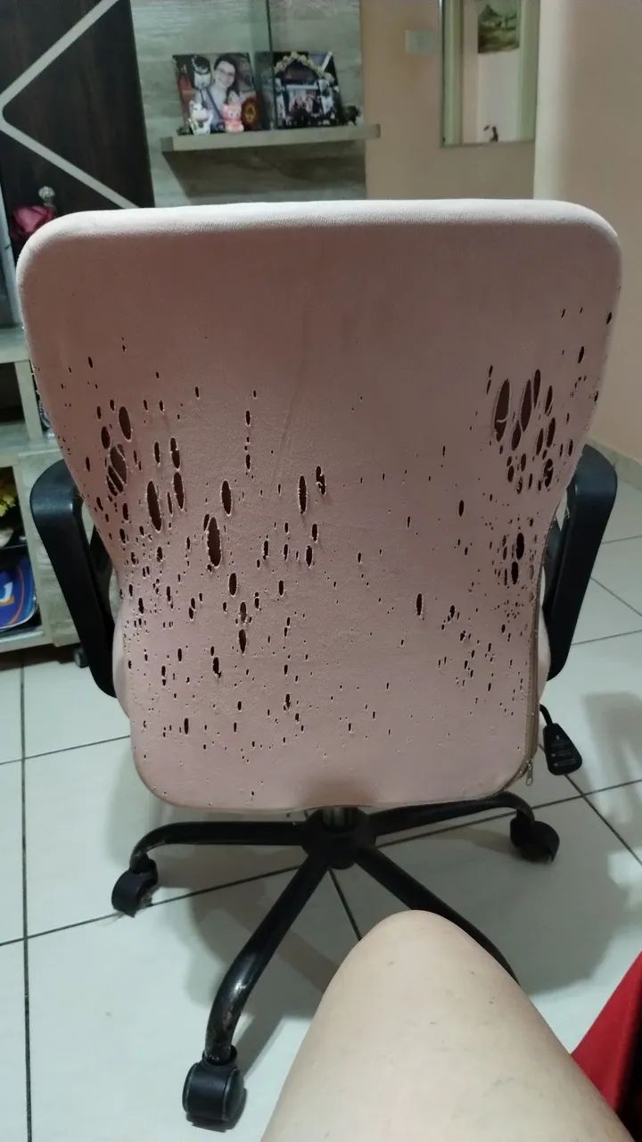 Vendo Cadeira de escritório com braços - Foto 3