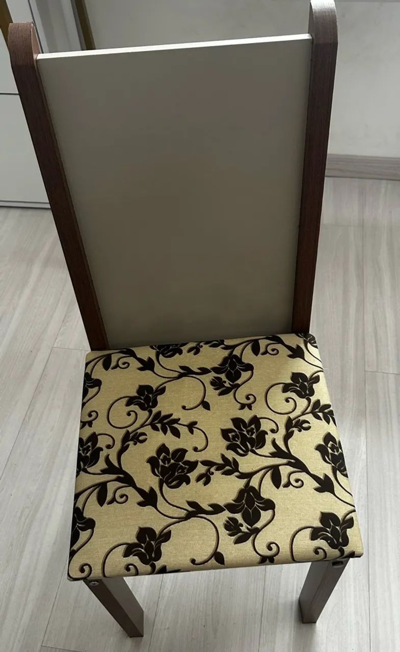 Mesa com duas cadeiras  - Foto 3