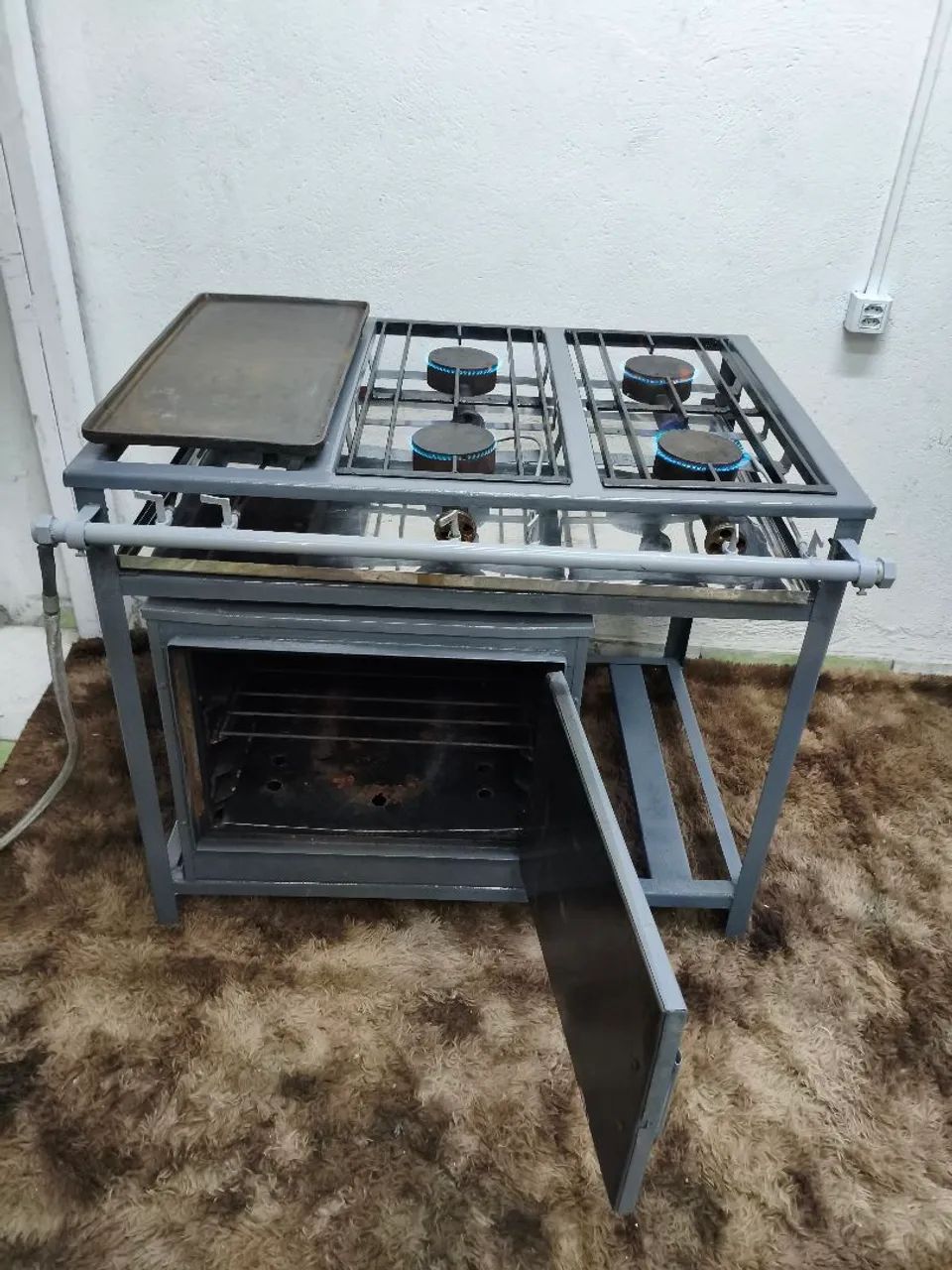 Fogão industrial com Chapa e forno Venâncio - Foto 4