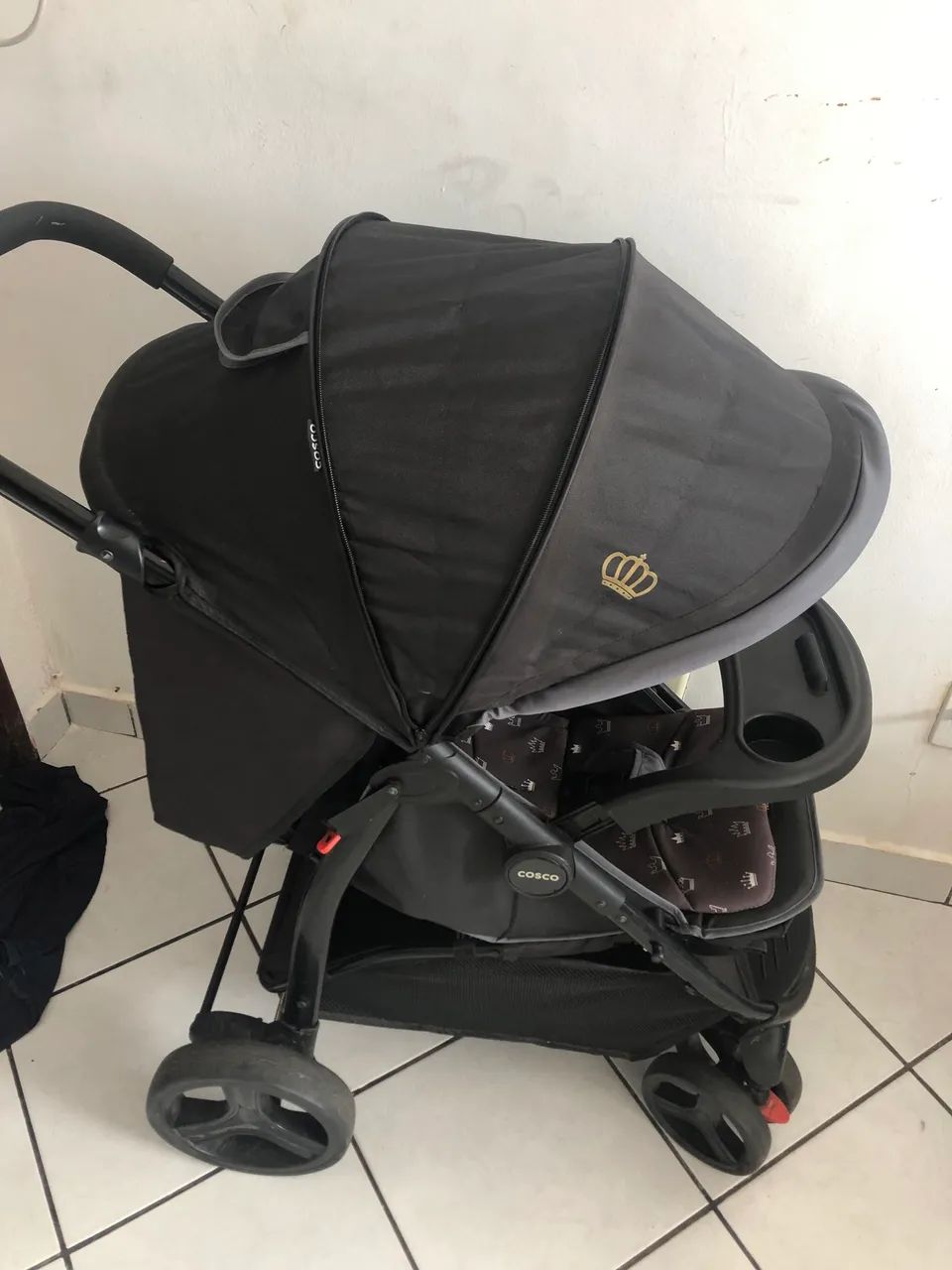 Vendo esse carinho de bebê da cosco 300 reais use poucas vezes ele ta completado  - Foto 3