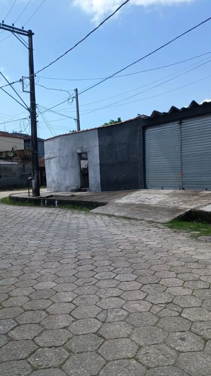 Aluguel de quarto em quintal compartilhado 