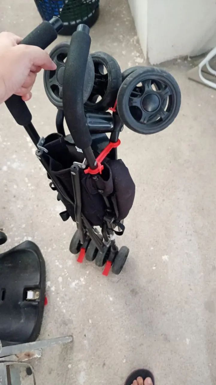 Vendo carrinho de bebê - Foto 4