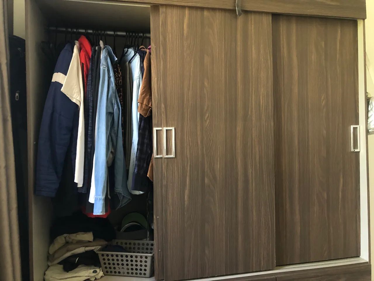 Guarda-roupa 3 portas com 6 gavetas - Foto 4