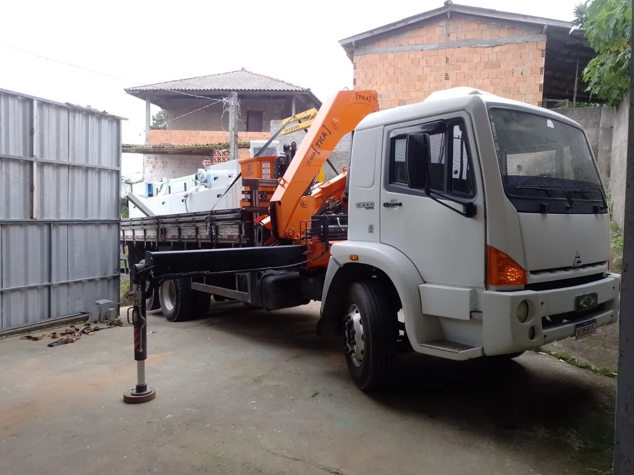 Caminhão munck.  - Foto 2