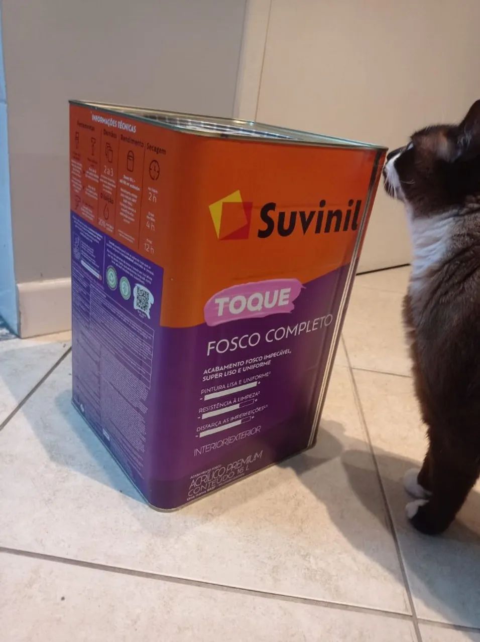 Tinha Premium cor crômio e cinza elefante 