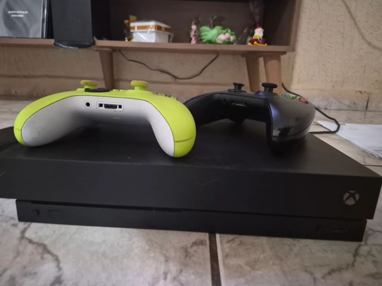 Xbox one X 1TB - Foto 2