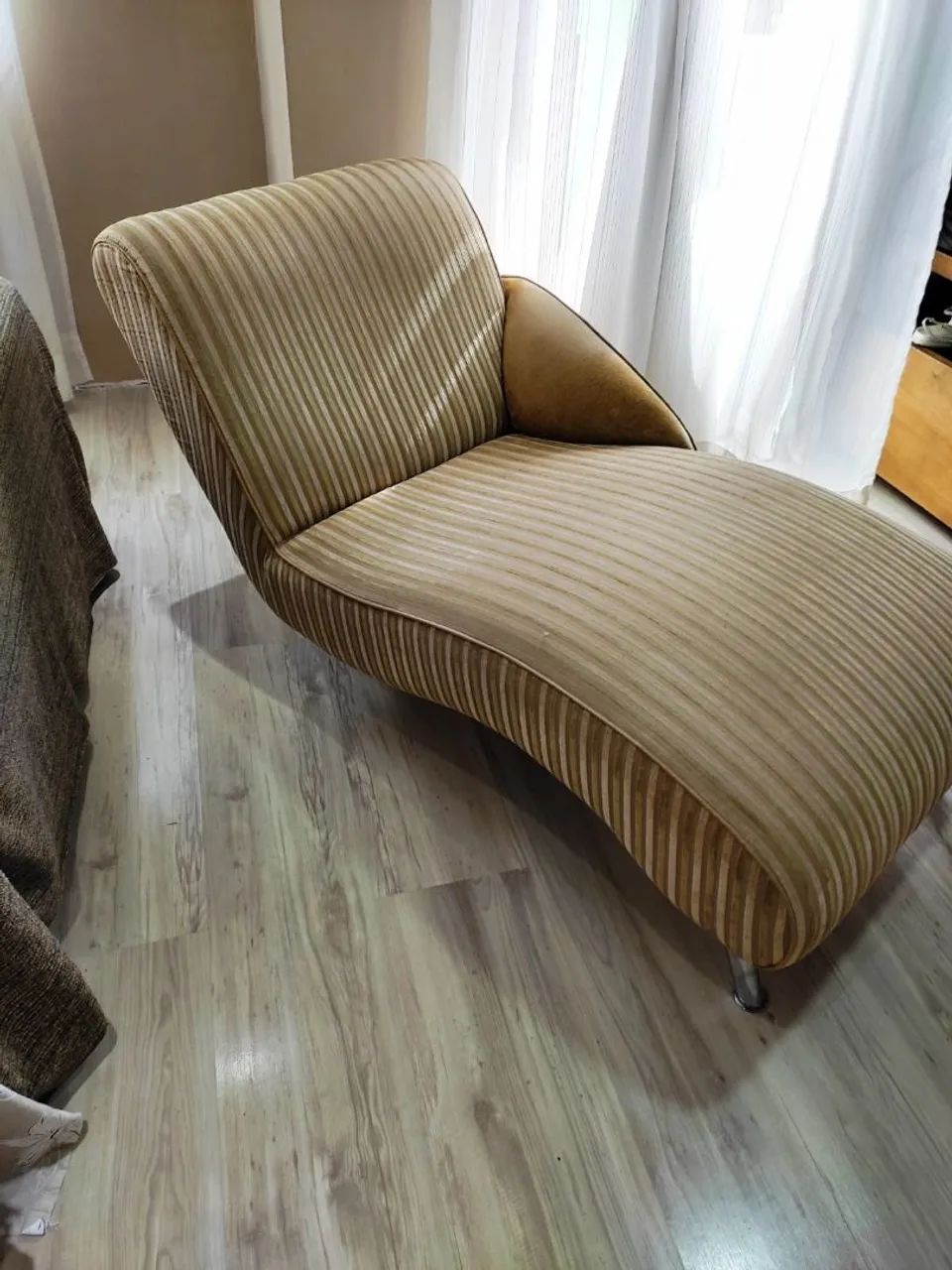 Sofá Chaise Divã Espreguiçadeira - Foto 3