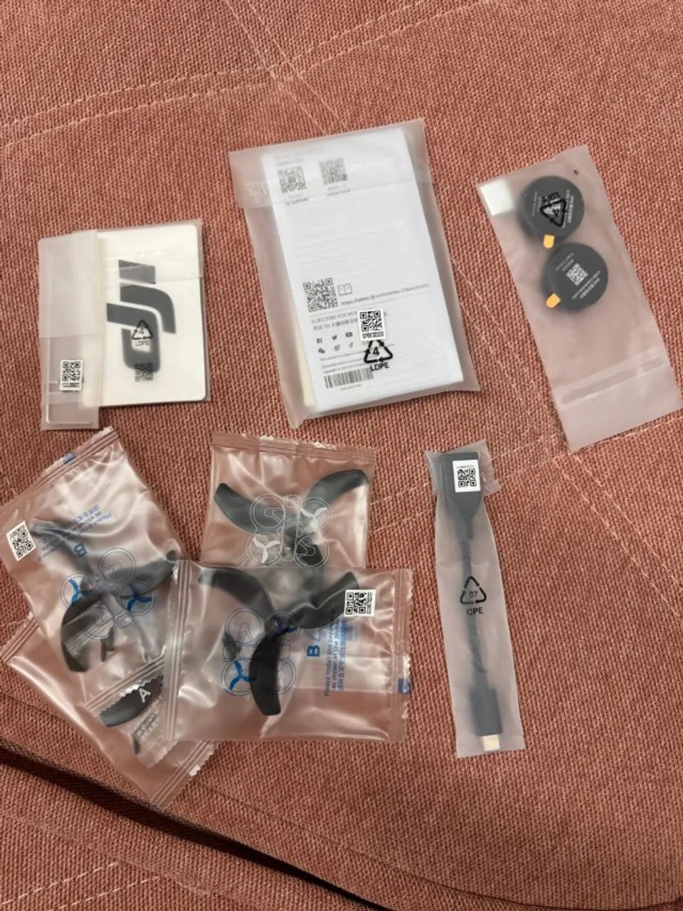 Drone DJI Avata 2 Fly More Combo - 3 baterias | Novo, sem uso - Foto 5