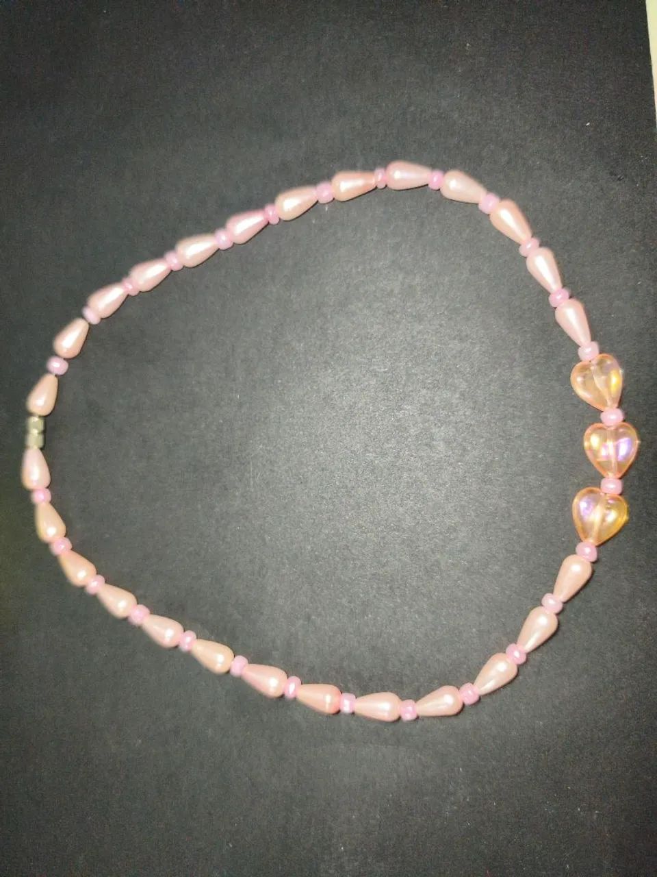Kit brinco e cordão rosa com corações. - Foto 2