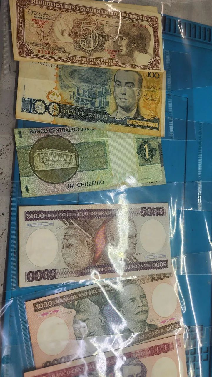 Lote Notas antigas com 20 notas 
