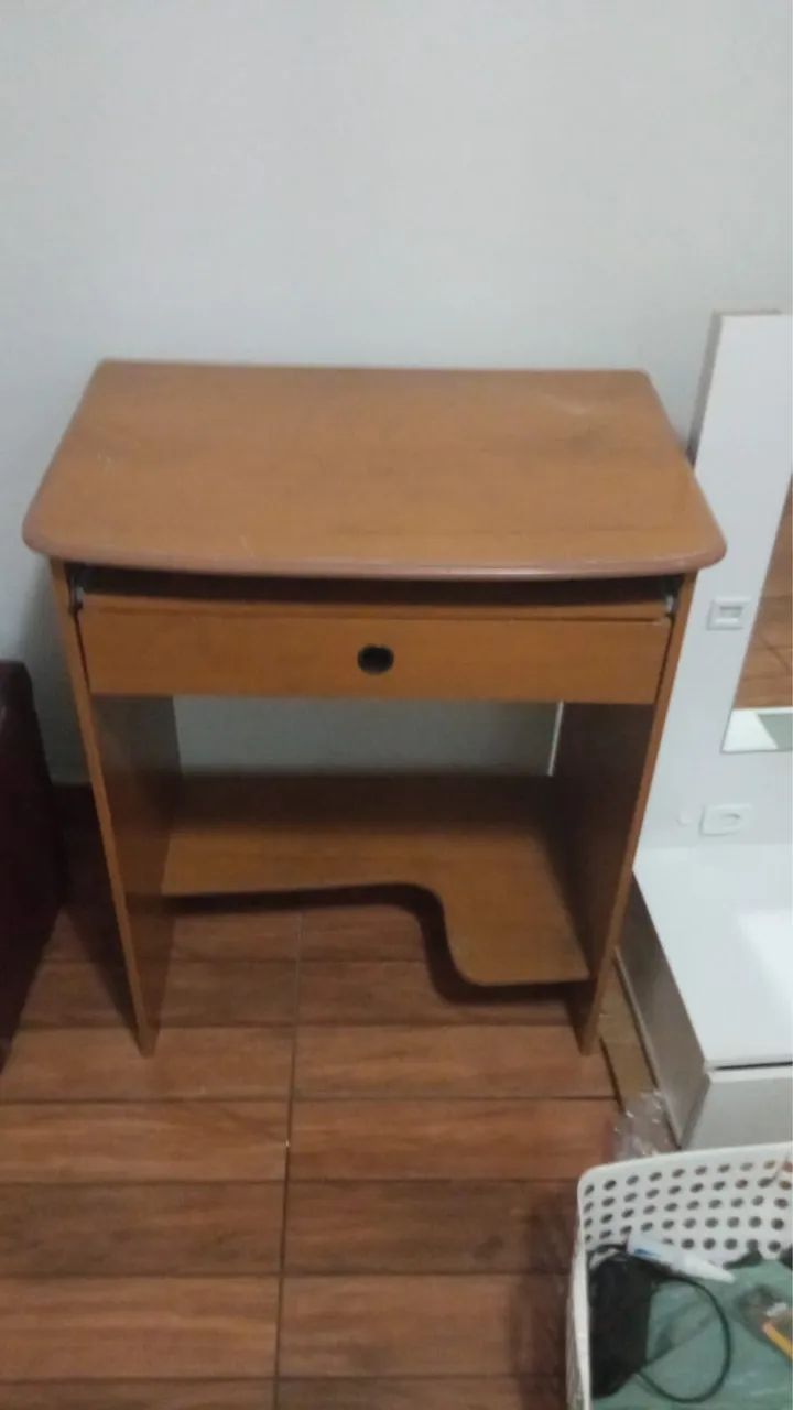 Mesa para computador 415080474215065600