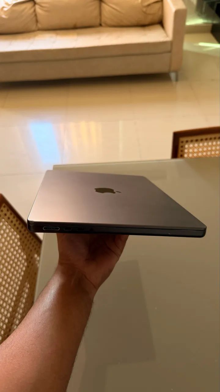 MACBOOK PRO M3 18GB / 512GB  - Foto 4