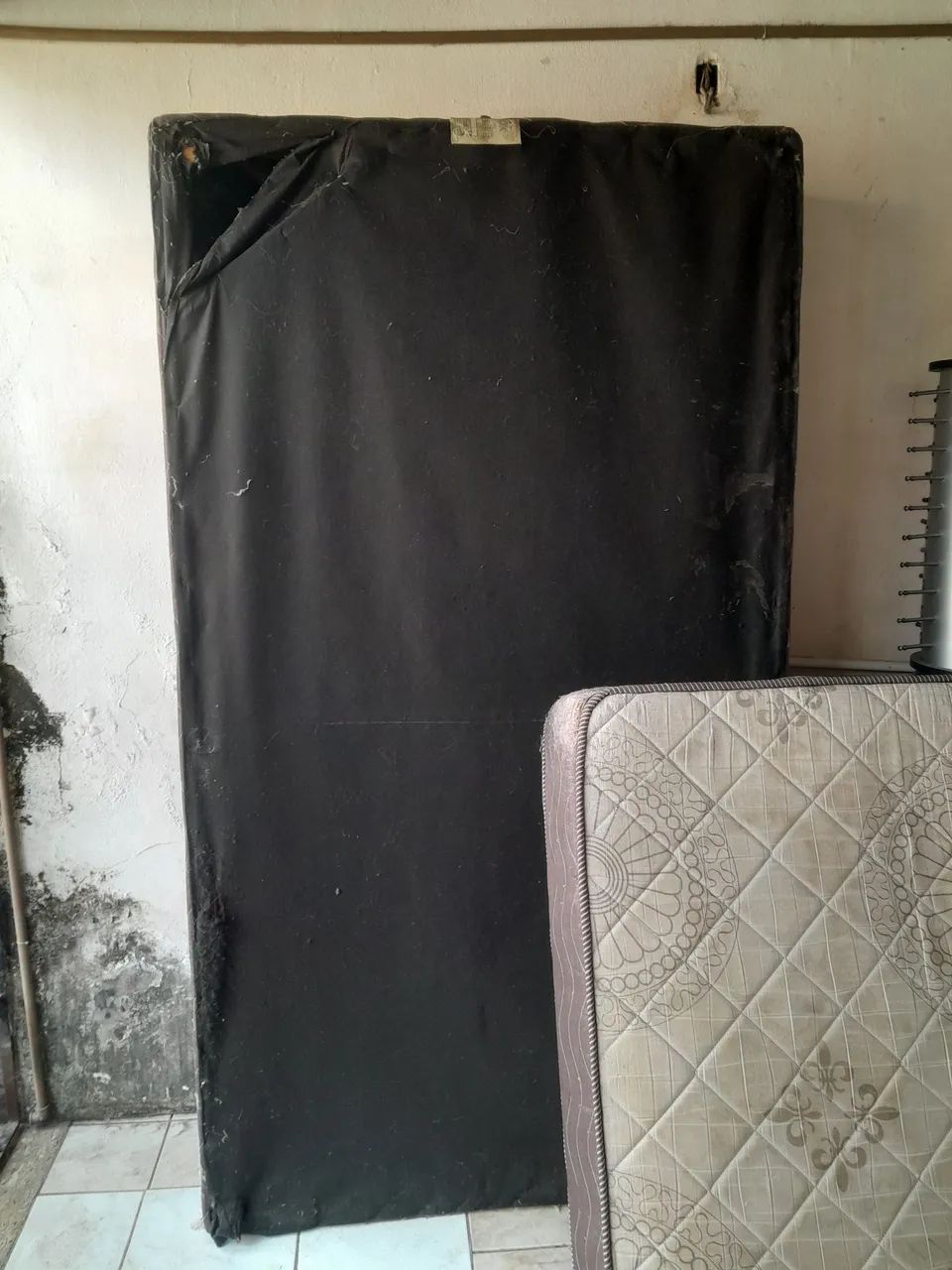 Vendo cama Solteirão  - Foto 3