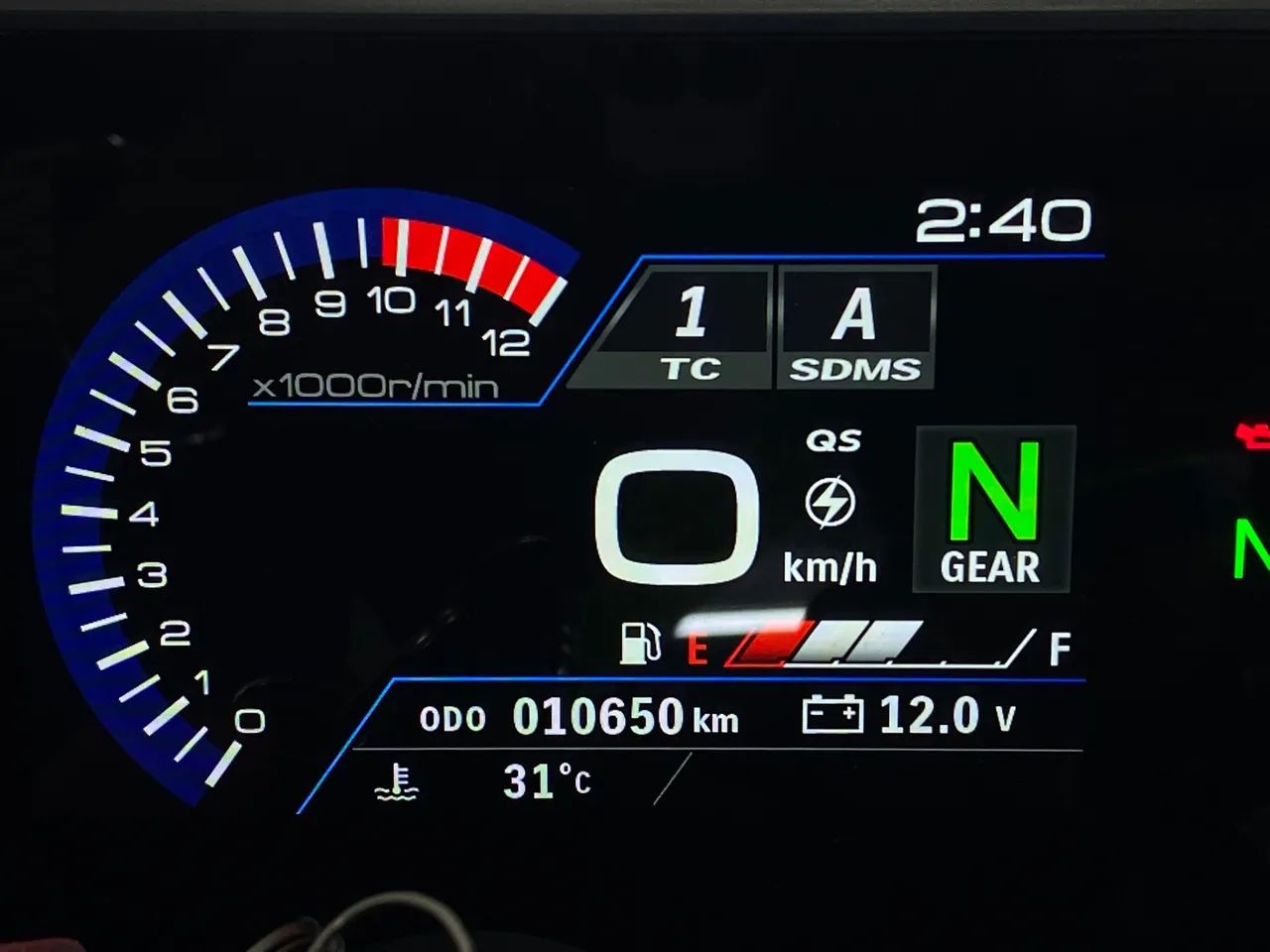 Suzuki GSX-8S - Foto 2