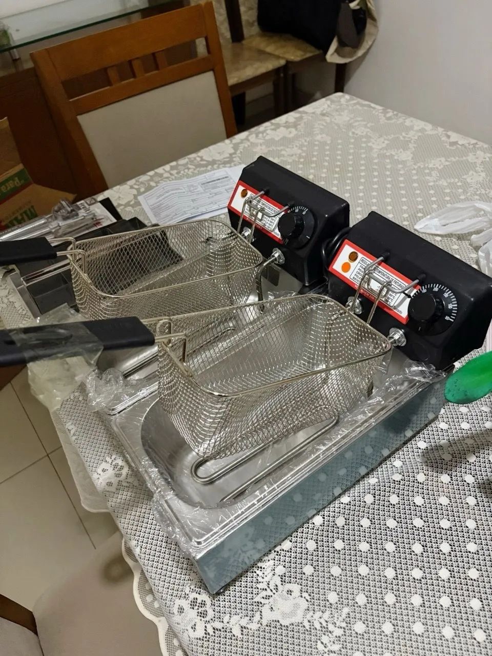 Fritadeira elétrica 6L duas cubas 