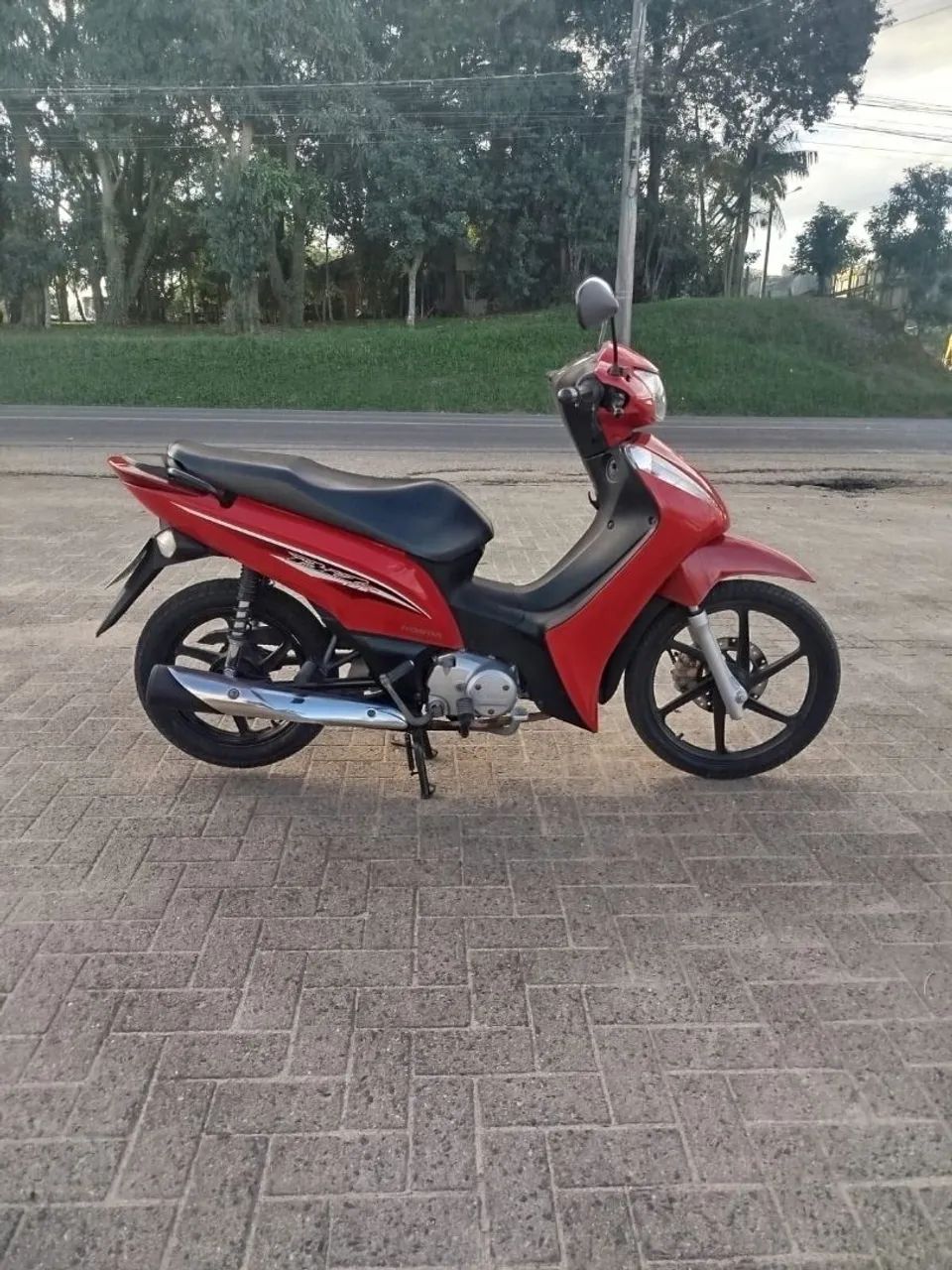 2017 Honda Biz EX 125 Com Partida  - Foto 2