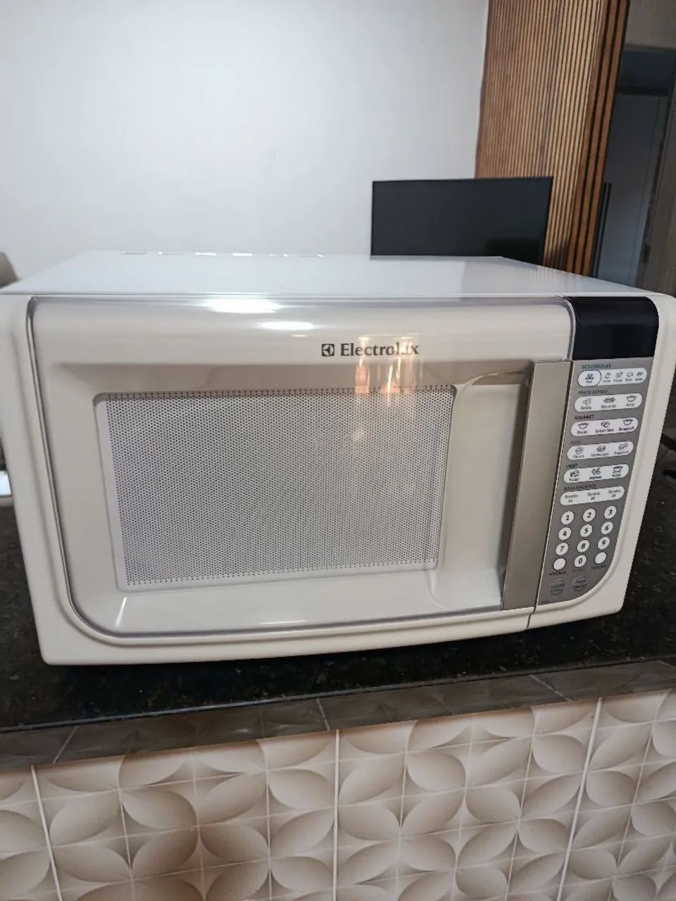 Microondas 31 litros  - Foto 3