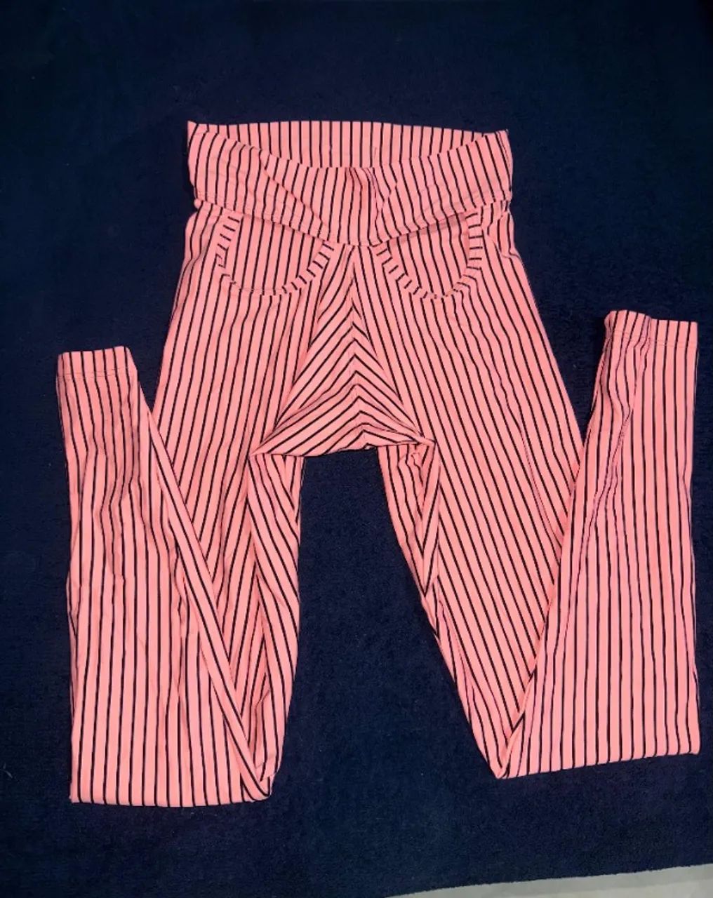 Legging com aberturas frontal - Foto 4