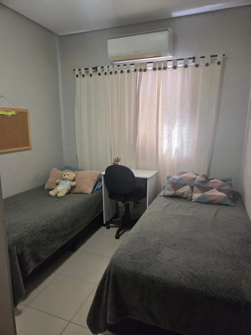 CASA TERREA COM 3 QUARTOS À VENDA, 250m2 - COND SAINT JOSEPH - Foto 4