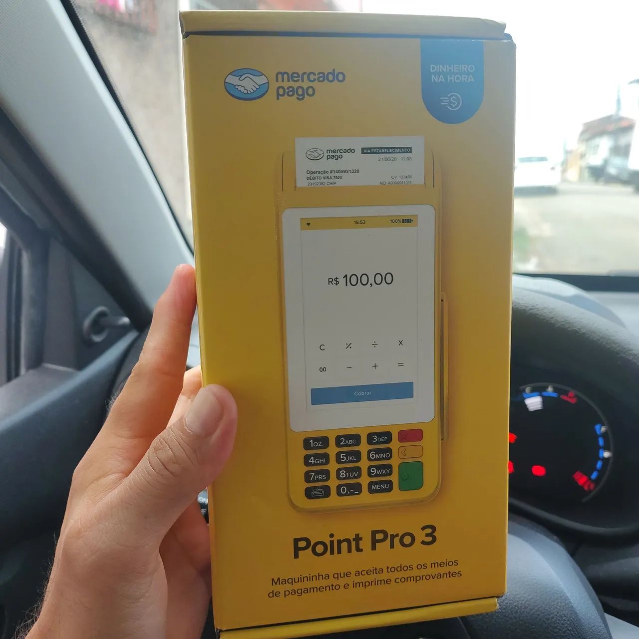 Máquina de cartão que imprime o comprovante. Point Pro.