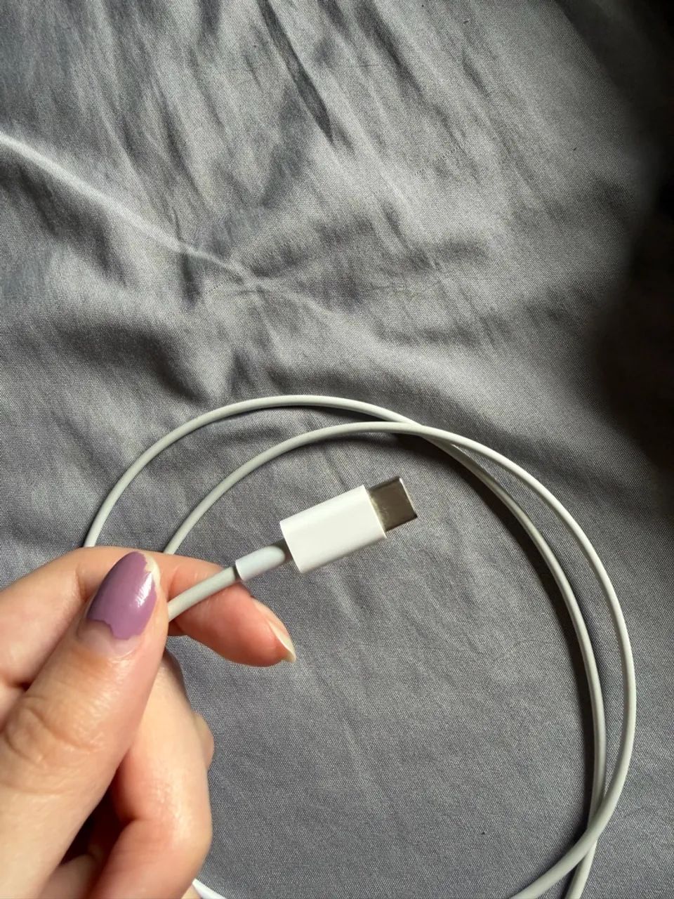 Cabo Apple USB-C para Lightning (1 m) Usado - Foto 3