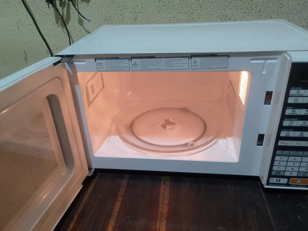 Microondas Midea 20L  - Foto 4