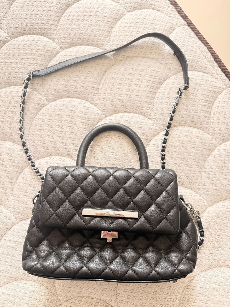 Bolsa Preta semi nova em perfeito estado de conservação e sem avarias - Foto 4