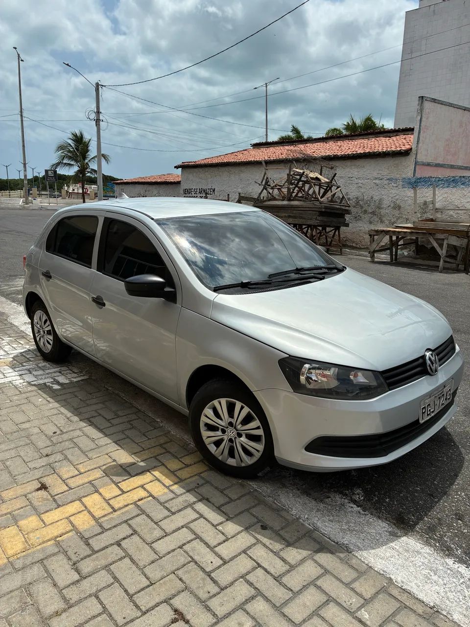 Volkswagen Gol Gol (novo) 1.0 Mi Total Flex 8V 4p 2014