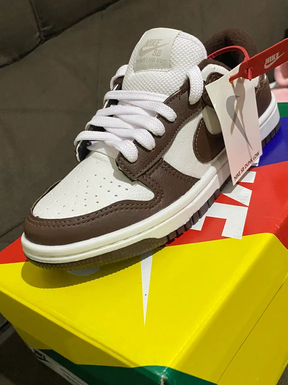 Tênis Nike Dunk Low SB Marrom/Branco - Foto 3