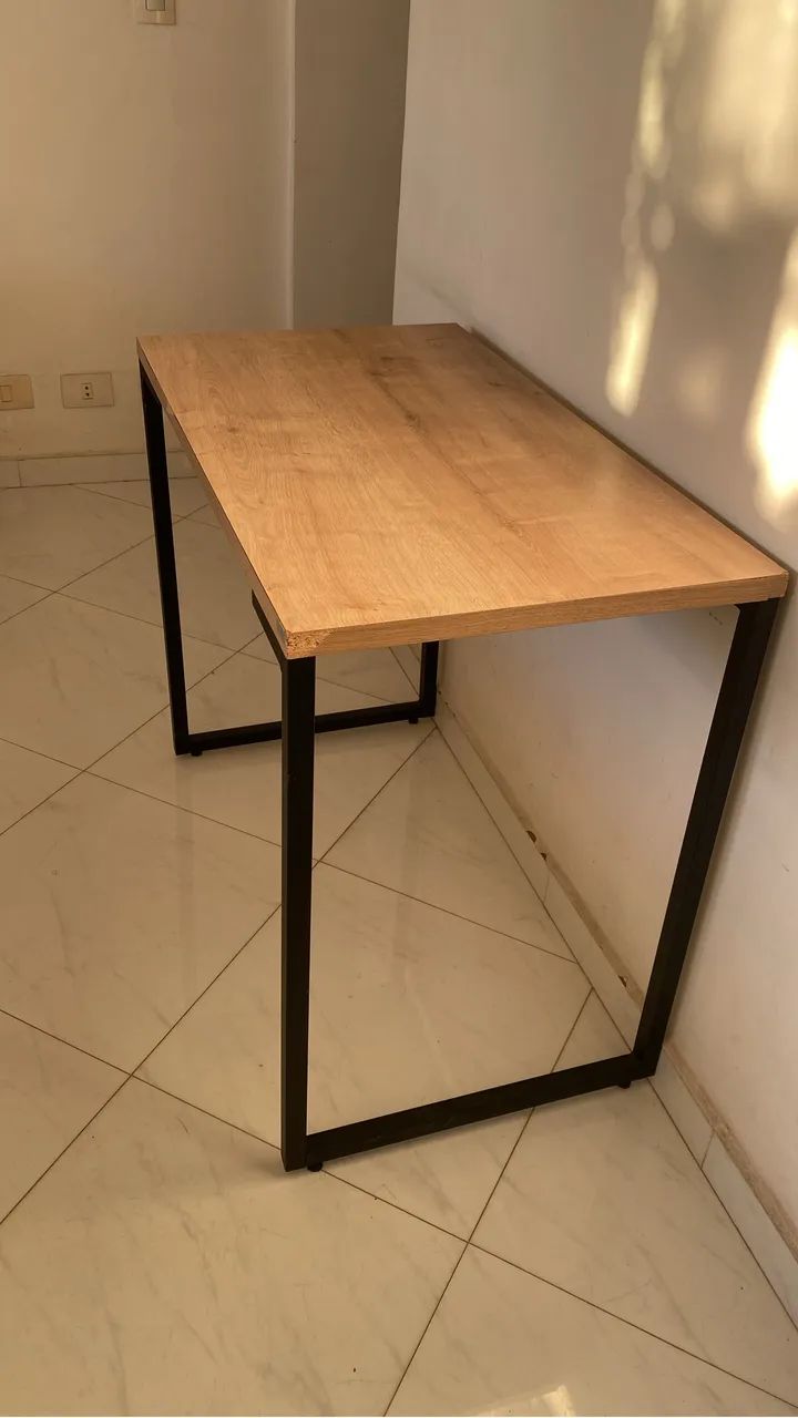 Mesa Escritório Cozinha em madeira e ferro 