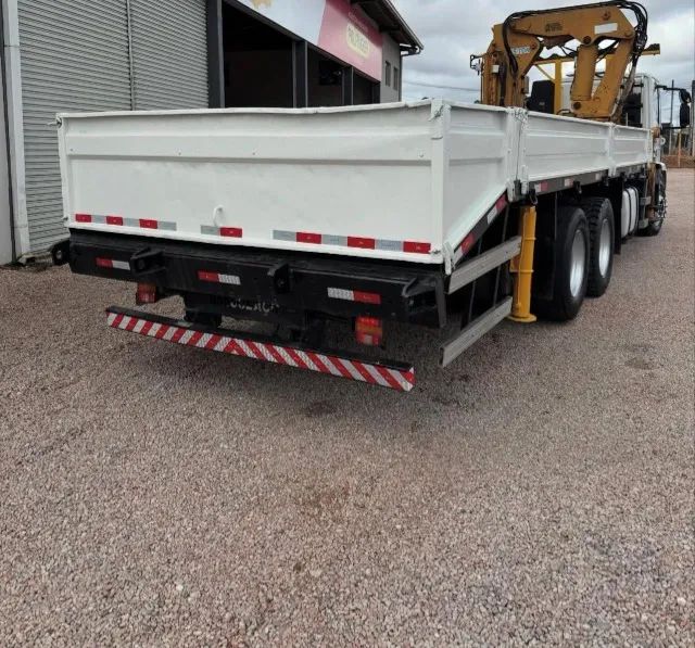 Iveco tector 240e28 Munck 35T - Foto 4