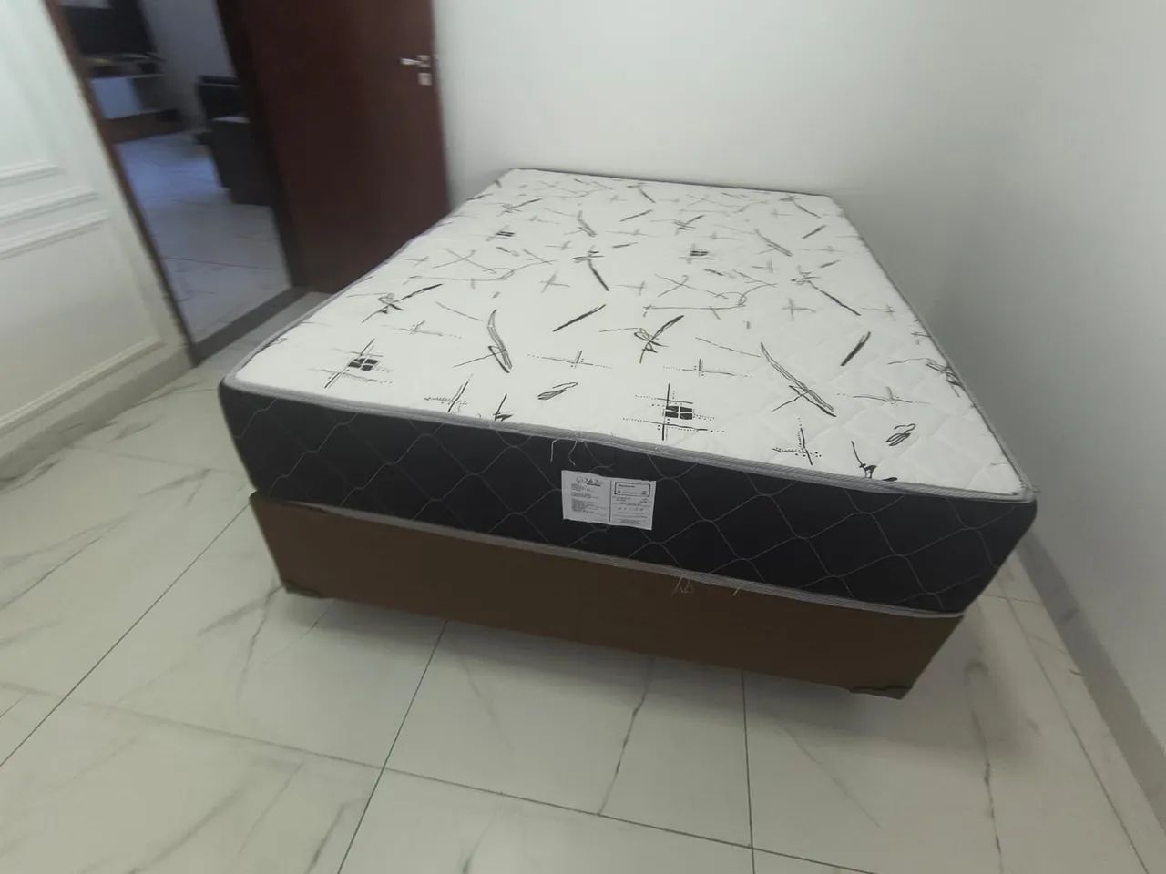Cama de Casal em Ótimo Estado de Conservação - Foto 2