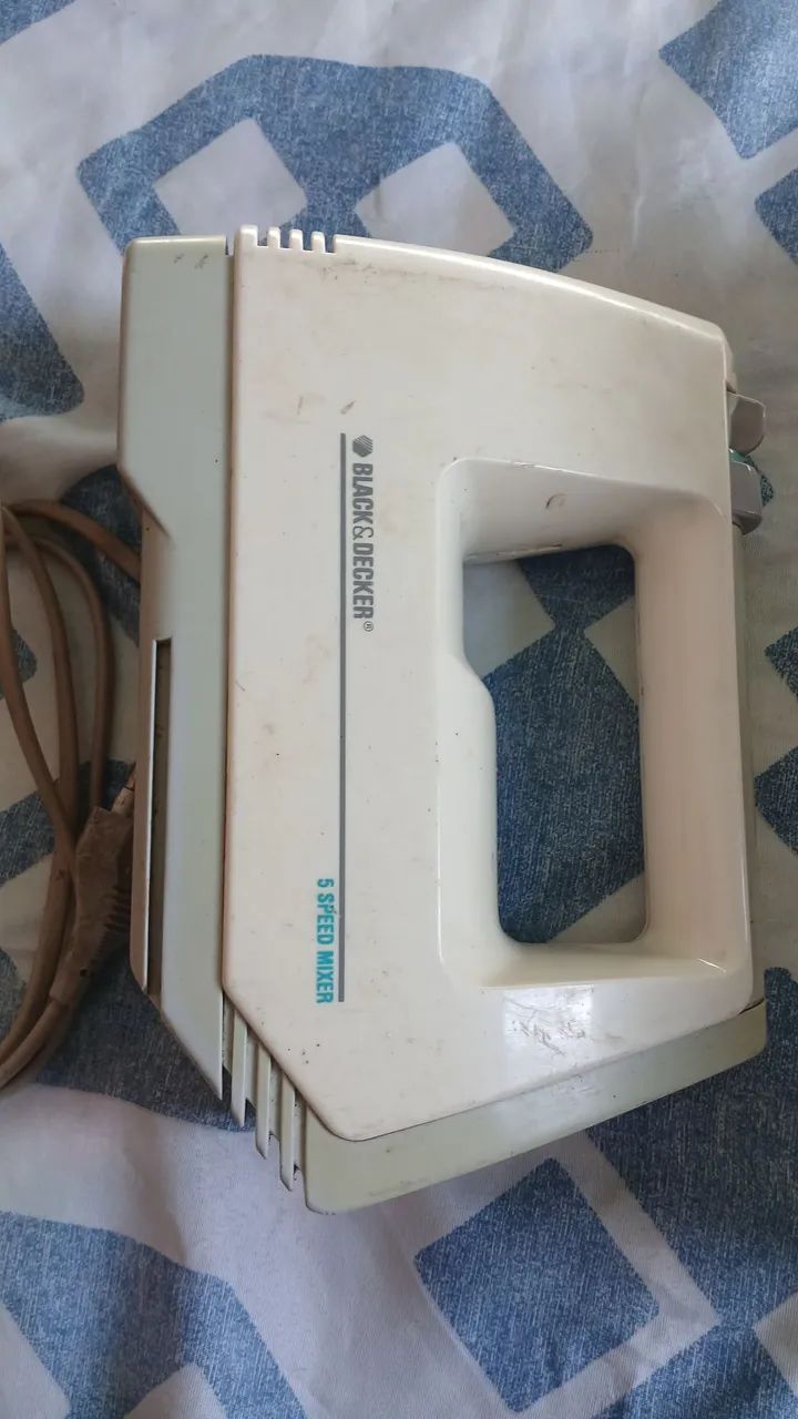 Torradeira e batedeira black e decker  - Foto 2