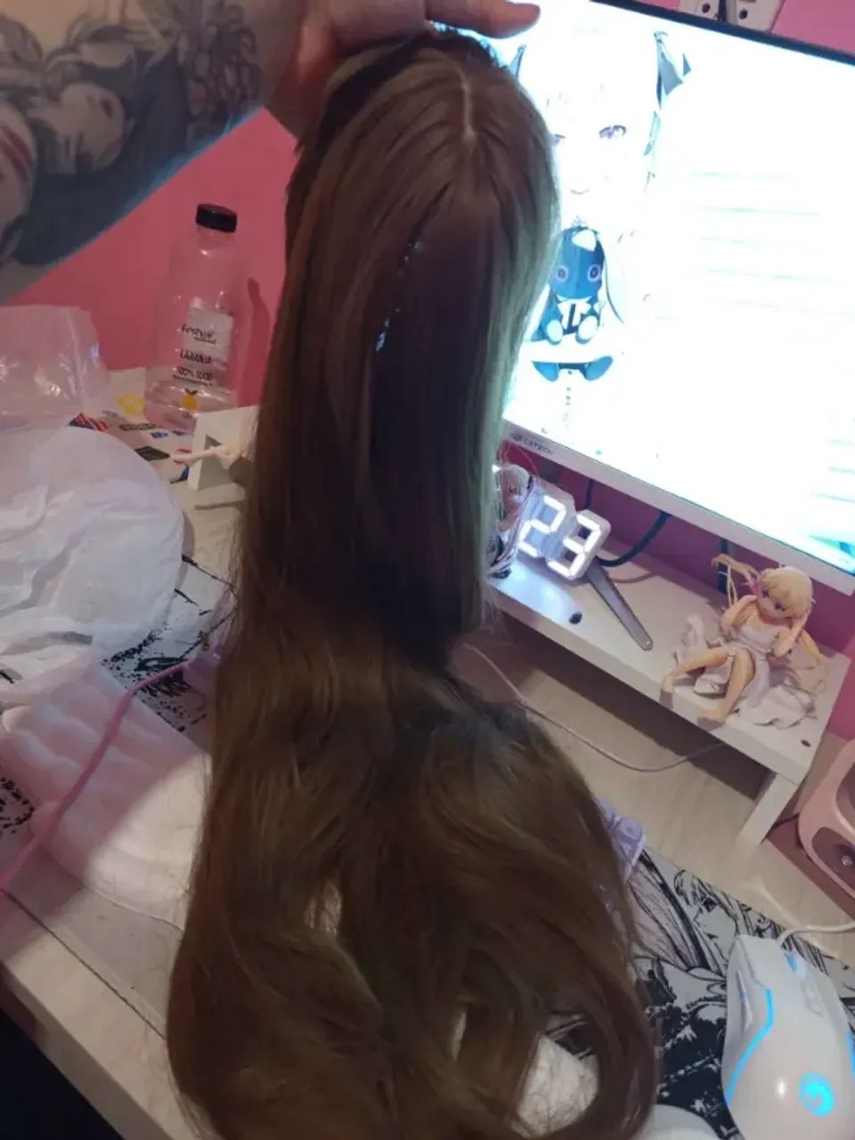 Kit com 2 perucas femininas bem cuidadas - Foto 4