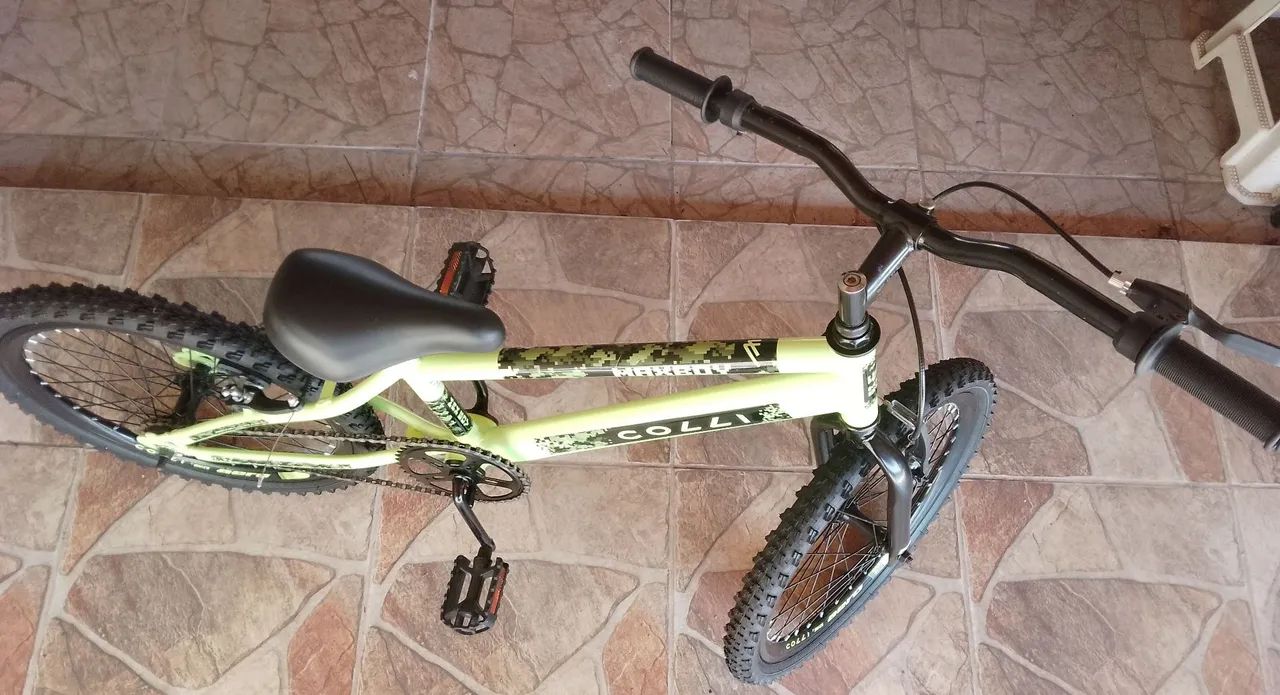 Bicicleta Infantil Colli MaxBoy Aro 20 - Estado de Nova - Foto 4