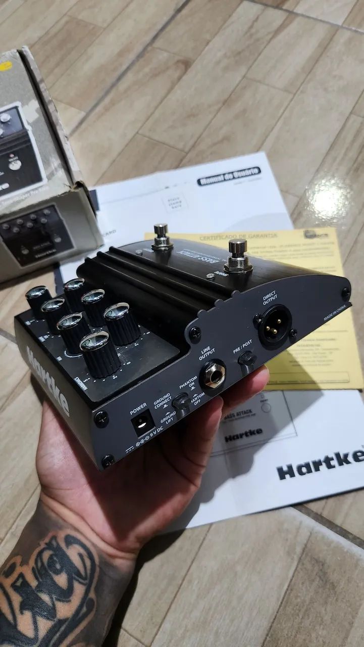 Pedal preamp HARTKE bass attack vxl contrabaixo - Instrumentos