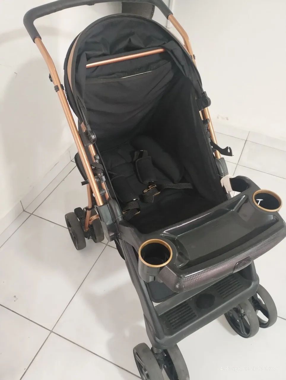Carrinho de bebê Tuttibaby 