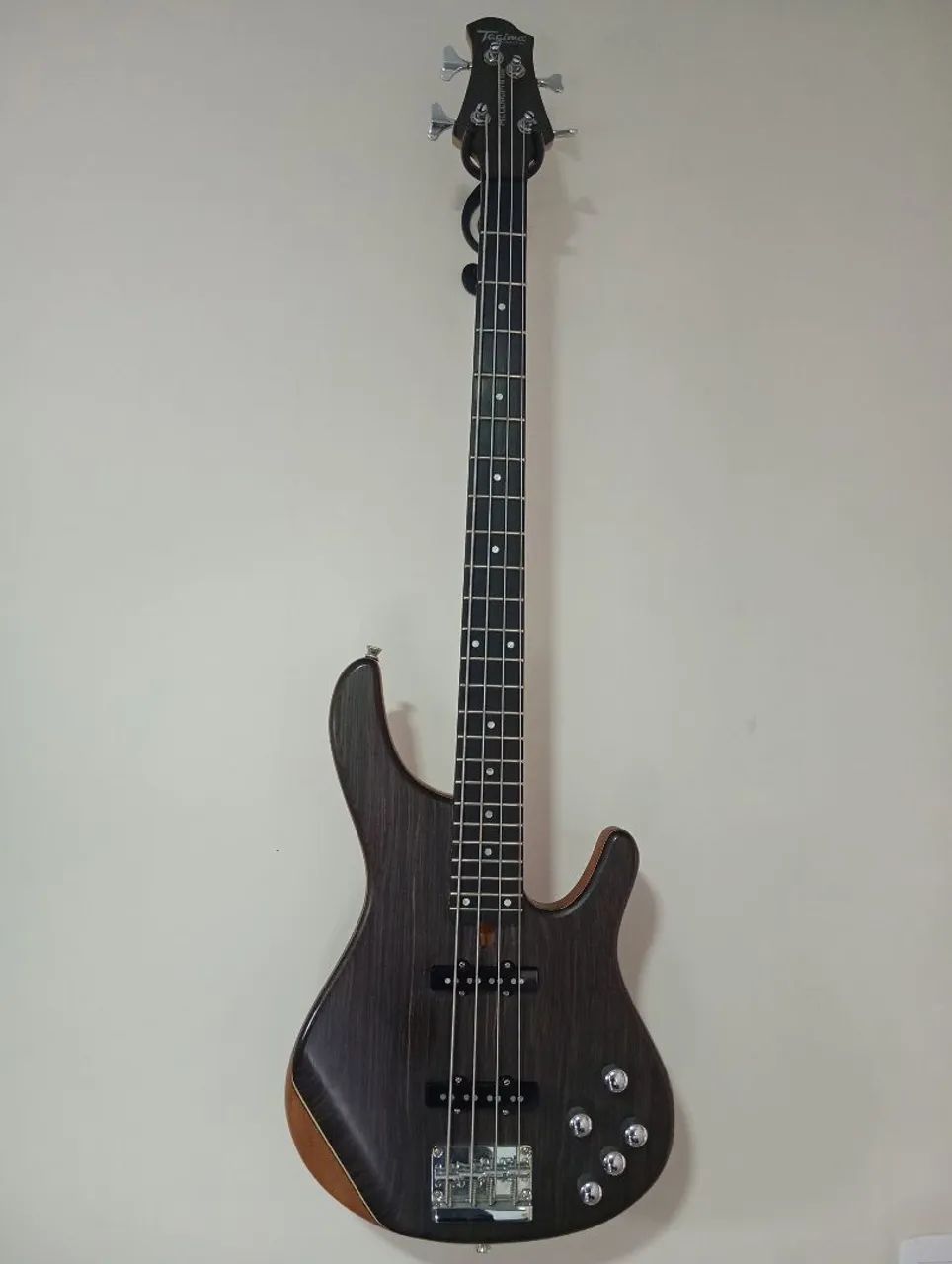 Baixo Tagima Millenium TOP 